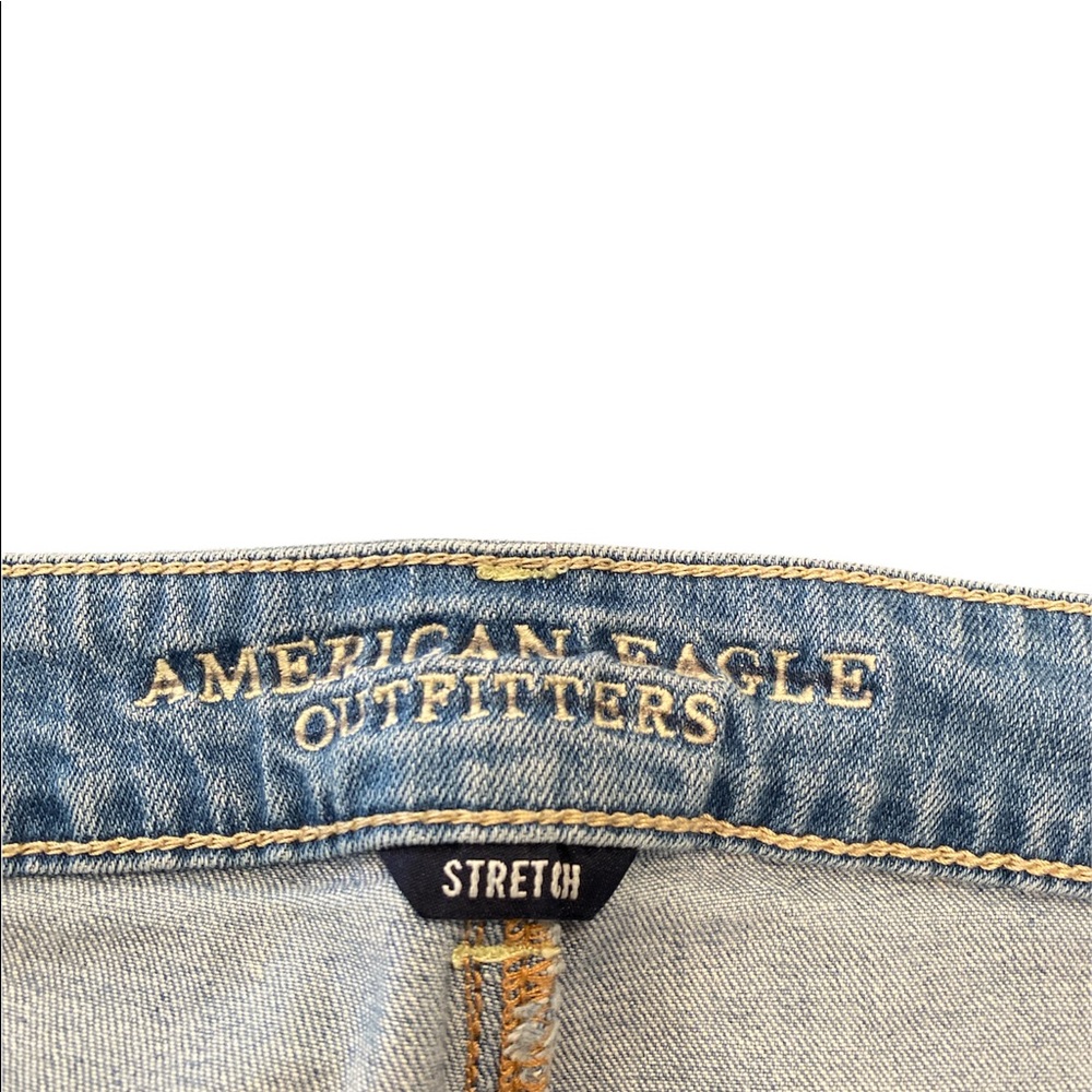 American Eagle distressed shorts - Picture 2 of 4